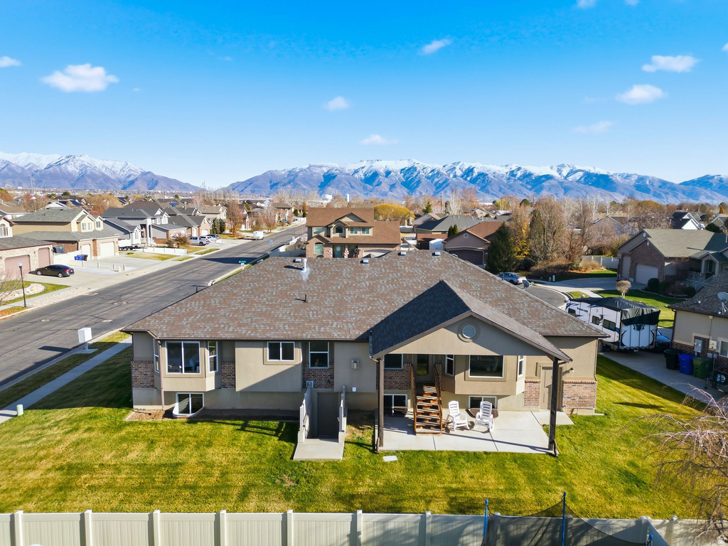 1242 S 1700 W Syracuse, UT 84075