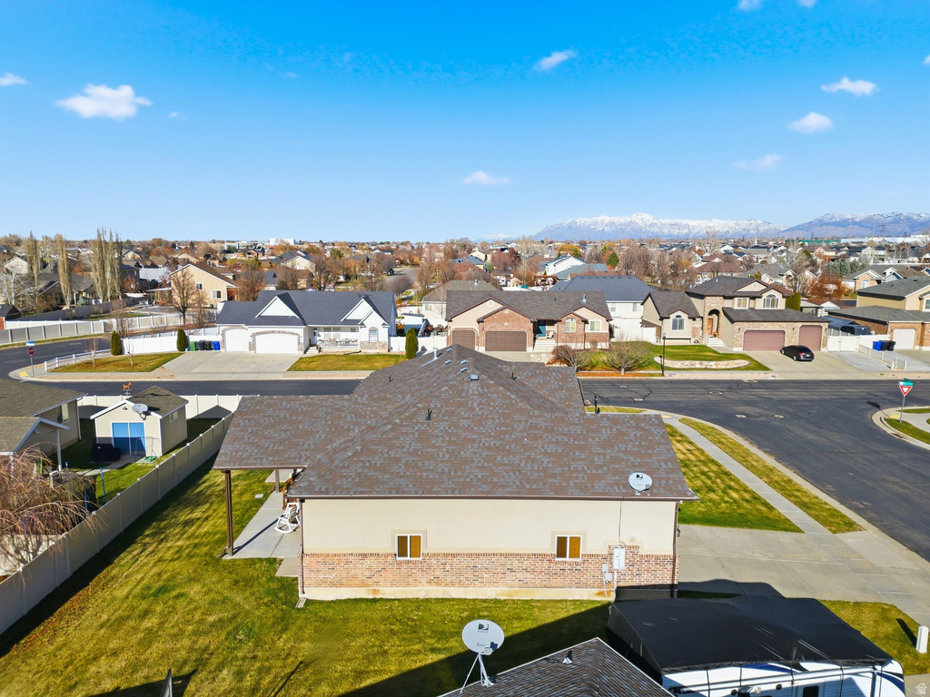 1242 S 1700 W Syracuse, UT 84075
