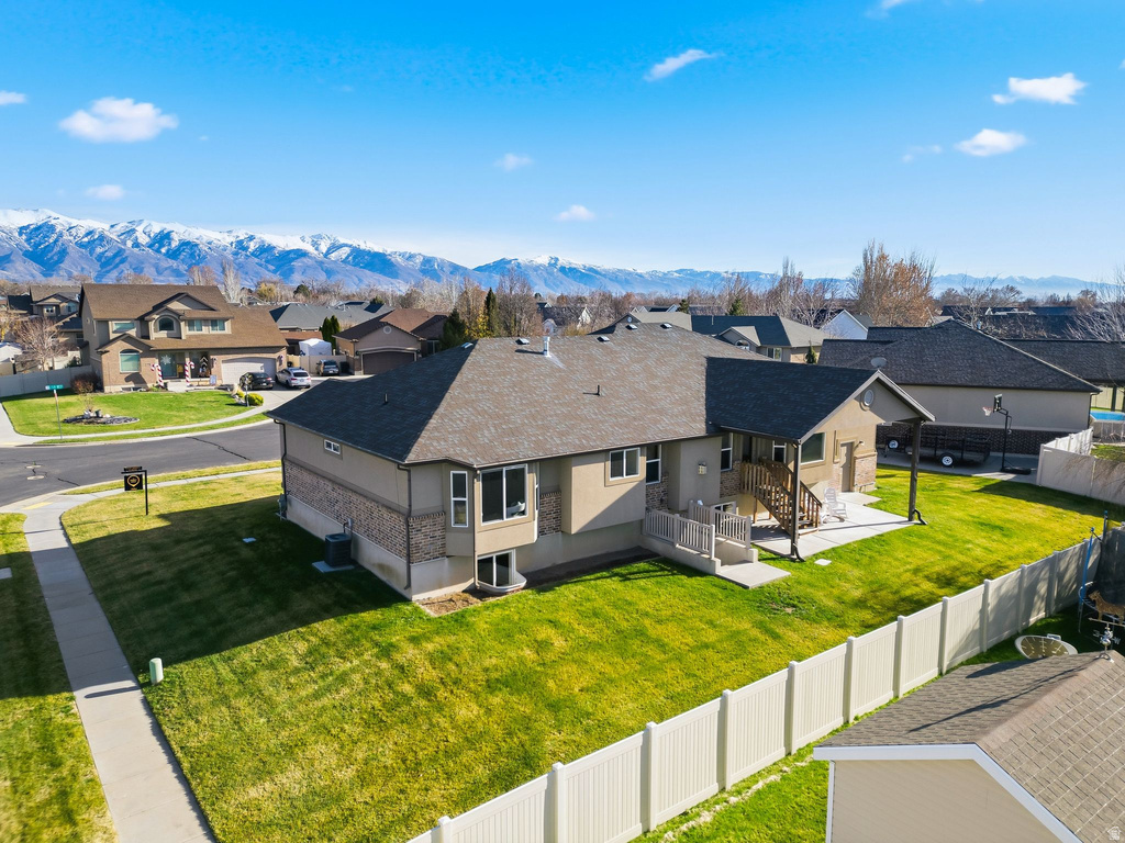 1242 S 1700 W Syracuse, UT 84075
