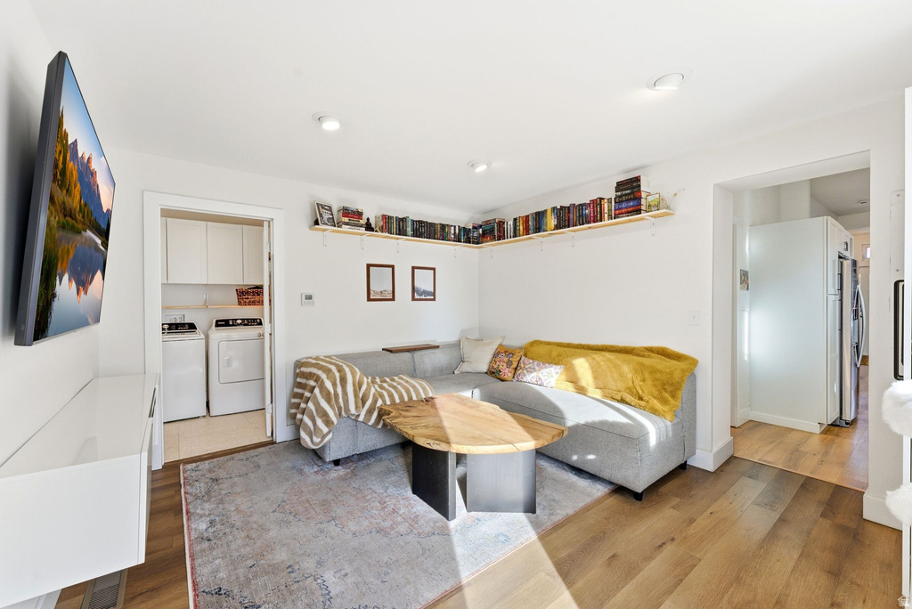 838 S EDISON ST Salt Lake City, UT 84111