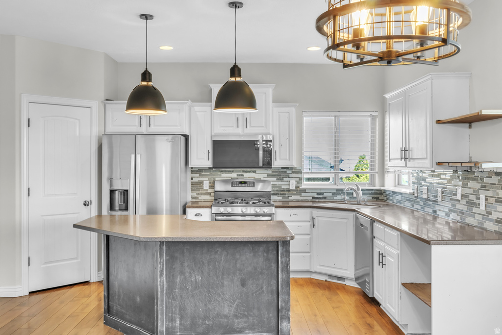 6956 N COMANCHE ST Eagle Mountain, UT 84005