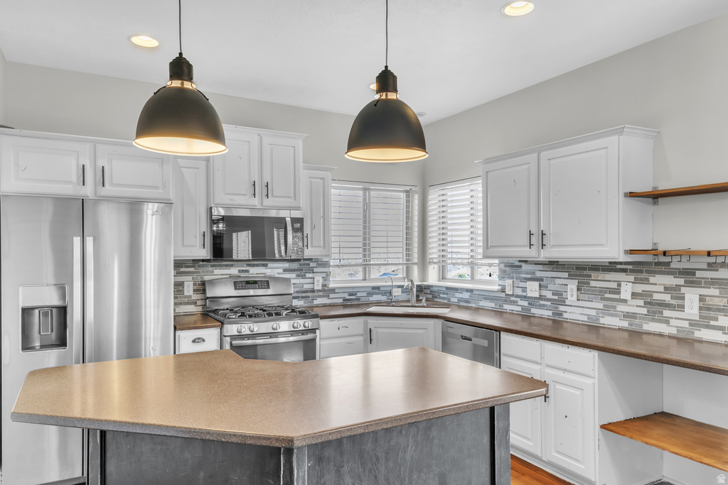 6956 N COMANCHE ST Eagle Mountain, UT 84005