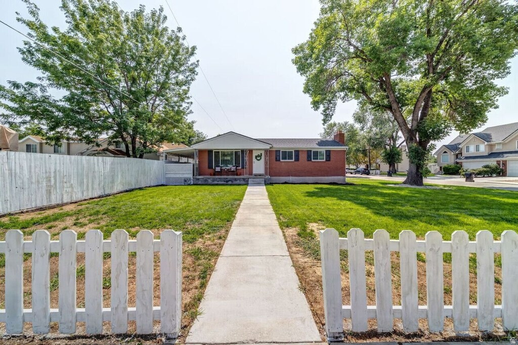 960 E 4500 S Millcreek, UT 84117