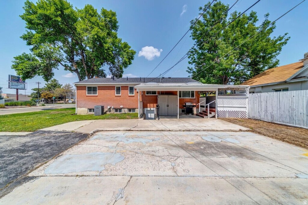 960 E 4500 S Millcreek, UT 84117