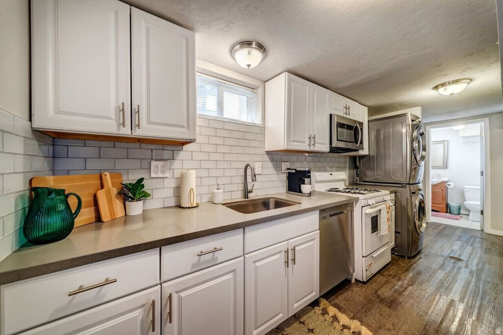 960 E 4500 S Millcreek, UT 84117