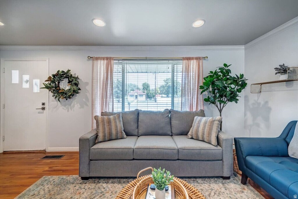 960 E 4500 S Millcreek, UT 84117