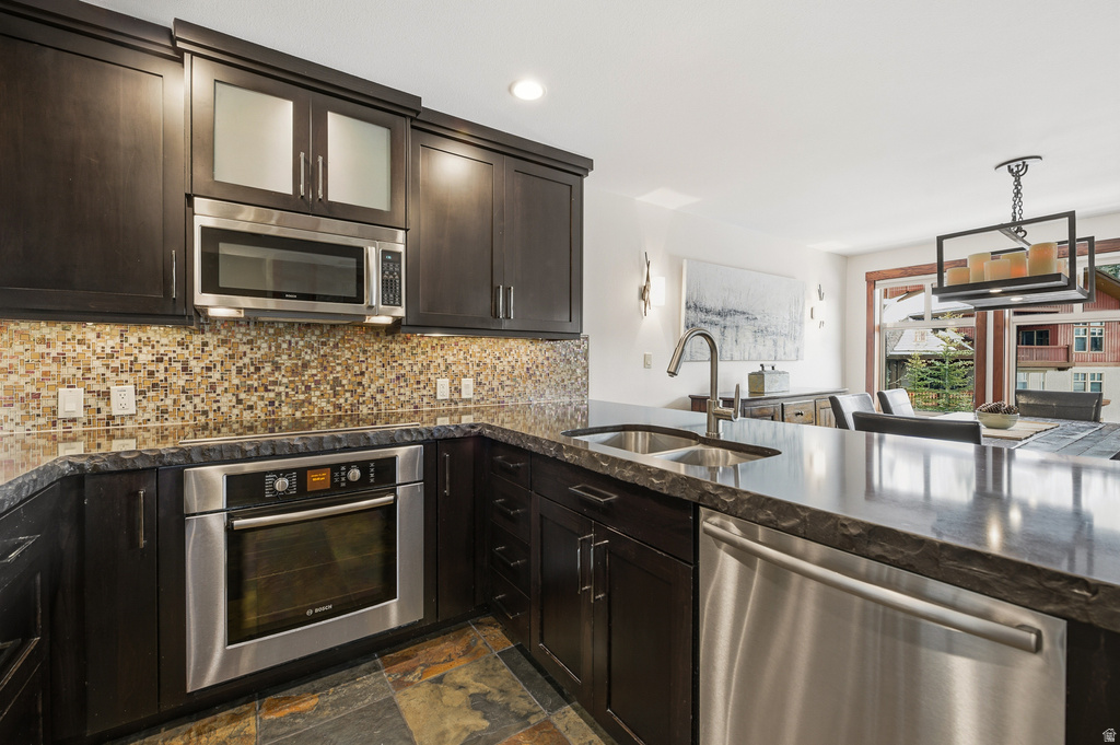 12080 E BIG COTTONWOOD RD #406 Solitude, UT 84121