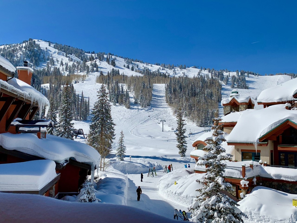 12080 E BIG COTTONWOOD RD #406 Solitude, UT 84121