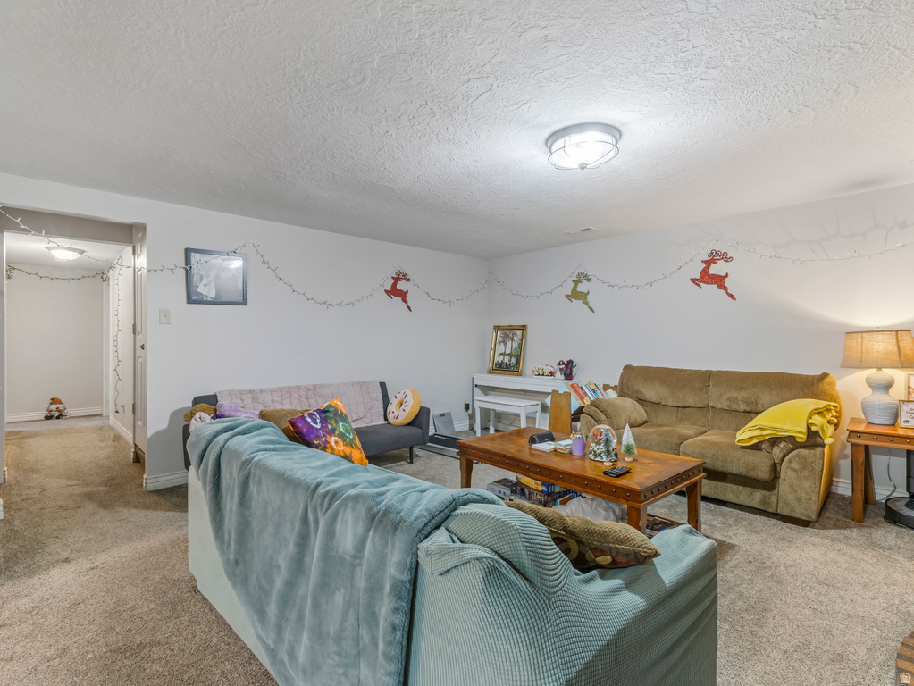 7458 S BROMLEY RD West Jordan, UT 84084
