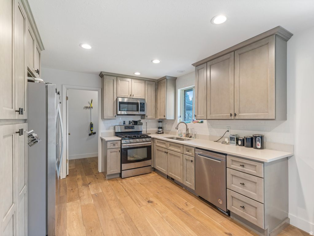 7458 S BROMLEY RD West Jordan, UT 84084