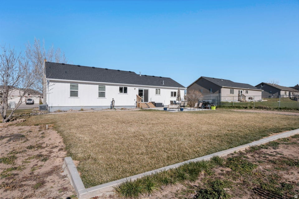 2026 E SADDLEBACK VIEW DR Enoch, UT 84721