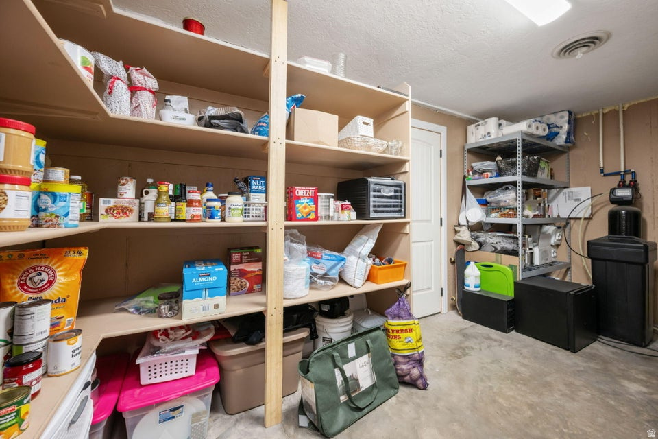 2026 E SADDLEBACK VIEW DR Enoch, UT 84721