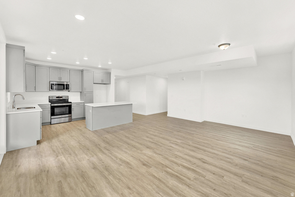 736 W W BLUE MAGIC LN #R203 Midvale, UT 84047