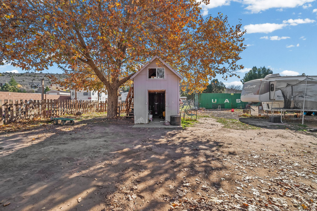 1217 W TOPAZ RD St George, UT 84770