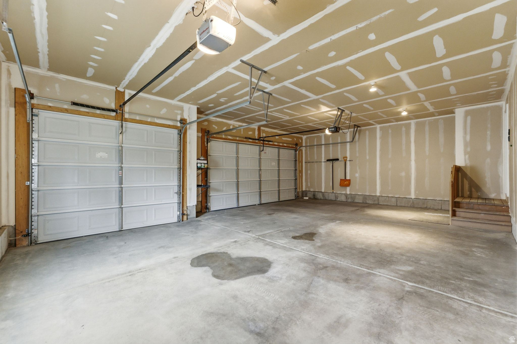 3533 N REMUDA DR Farr West, UT 84404