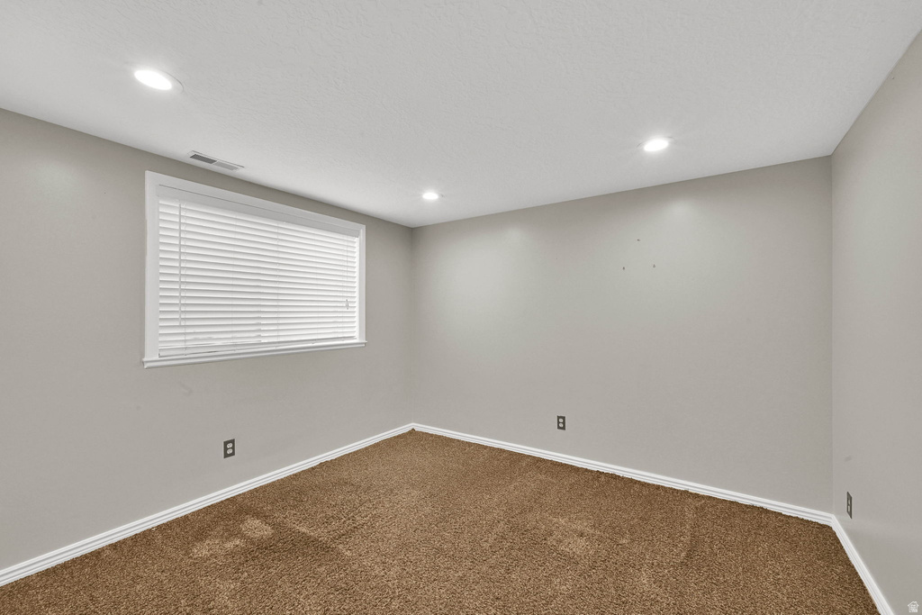 233 W 5200 S Washington Terrace, UT 84405