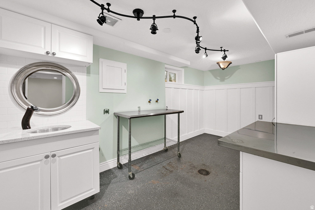 233 W 5200 S Washington Terrace, UT 84405