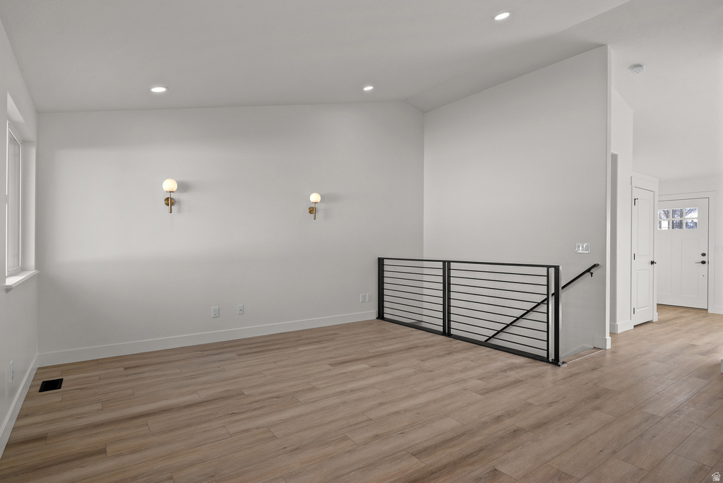 4976 W WOOD SPRING DR West Jordan, UT 84081