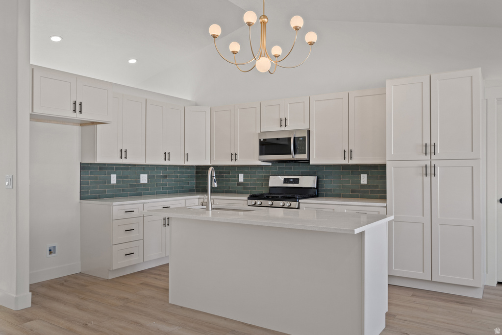 4976 W WOOD SPRING DR West Jordan, UT 84081