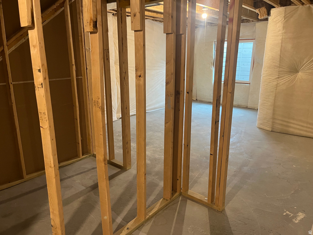 633 W JUNEGRASS LN Stansbury Park, UT 84074