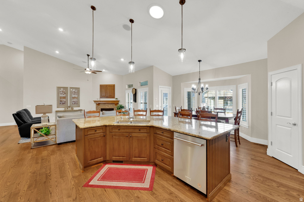 96 VILLAGE SQUARE RD Centerville, UT 84014