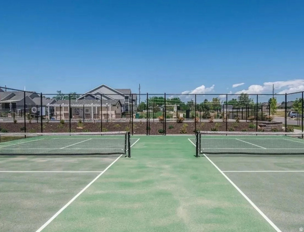 779 N 1925 W Layton, UT 84041