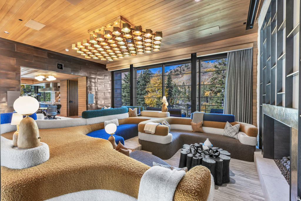 253 WHITE PINE RD Park City, UT 84060