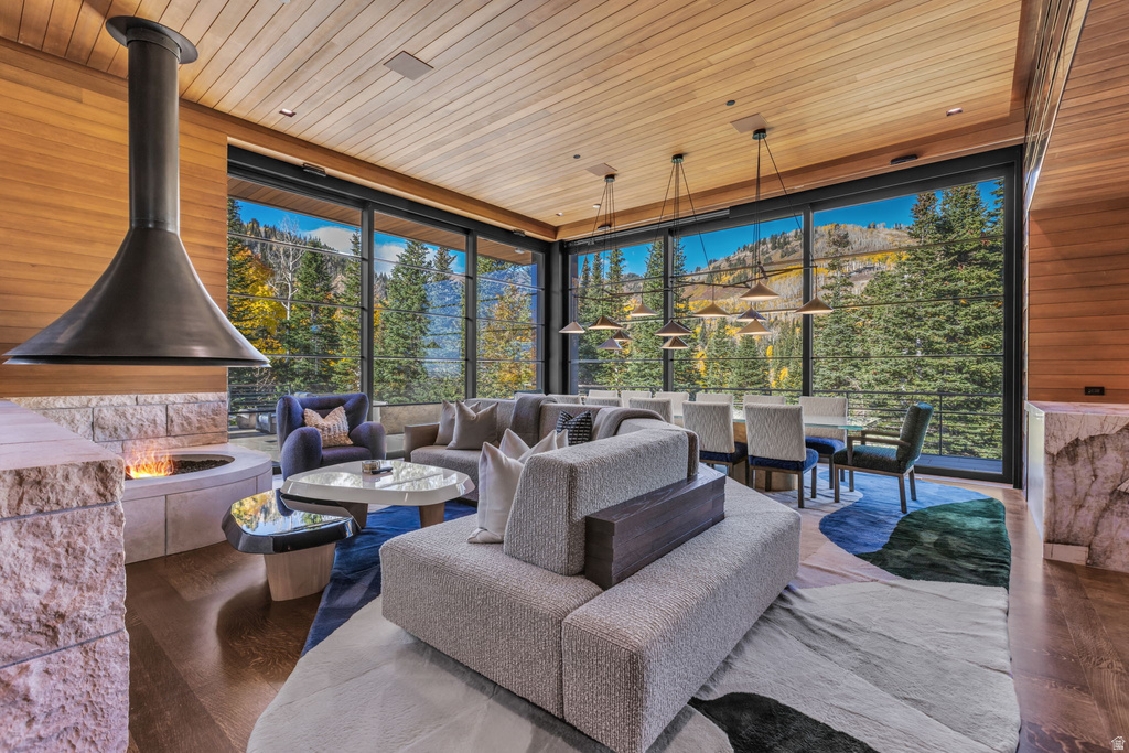 253 WHITE PINE RD Park City, UT 84060