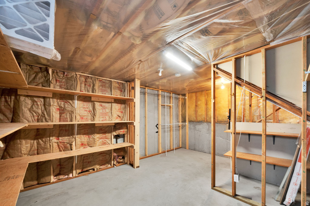 8314 S ETUDE DR West Jordan, UT 84088