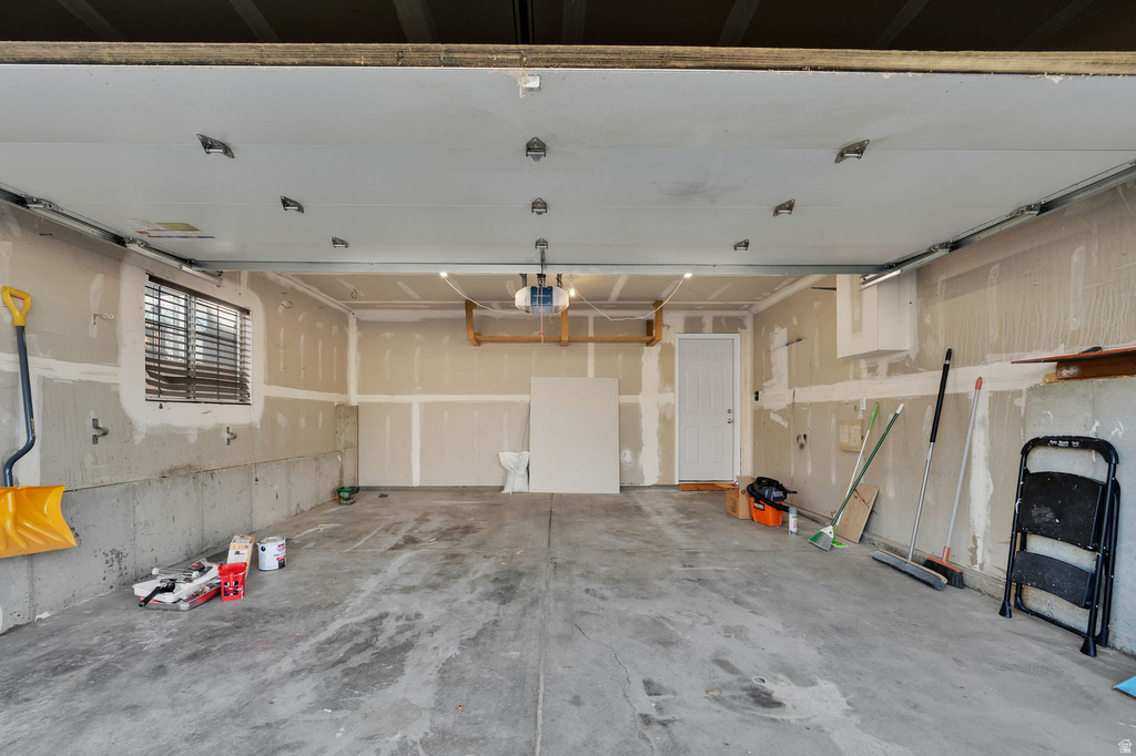 8314 S ETUDE DR West Jordan, UT 84088