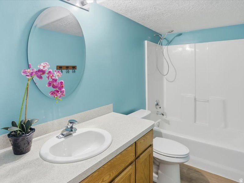 2881 N 450 E North Ogden, UT 84414