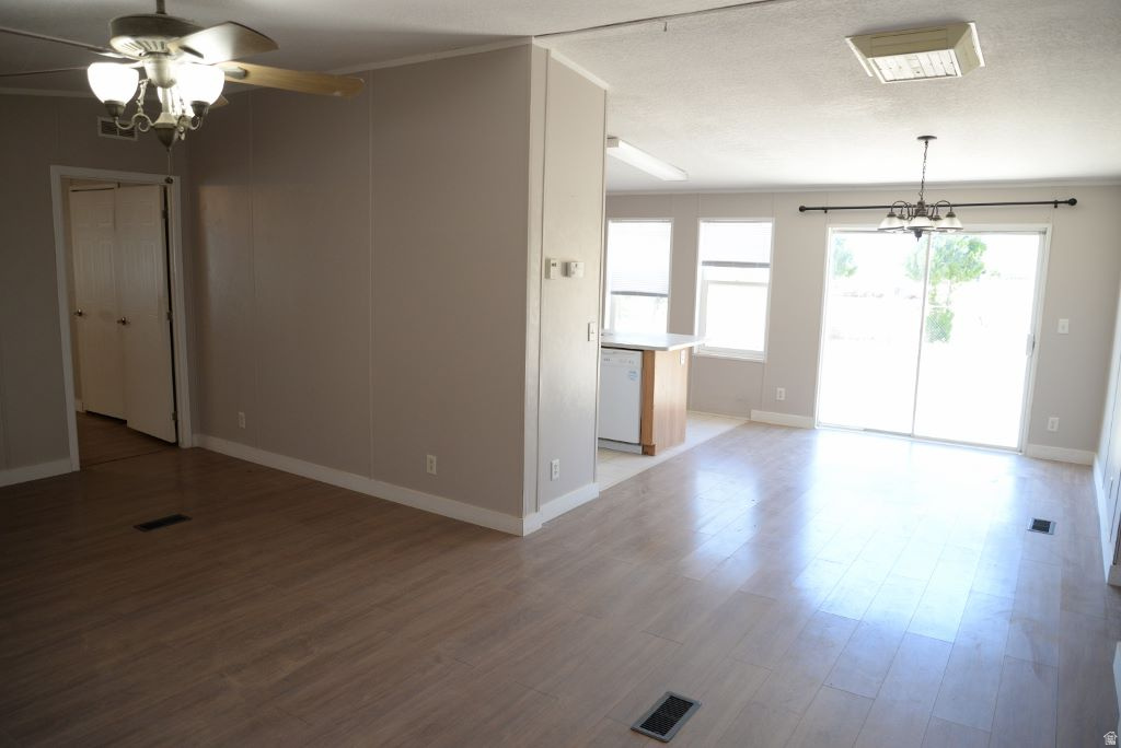 49 N MCELHANEY LN Moab, UT 84532