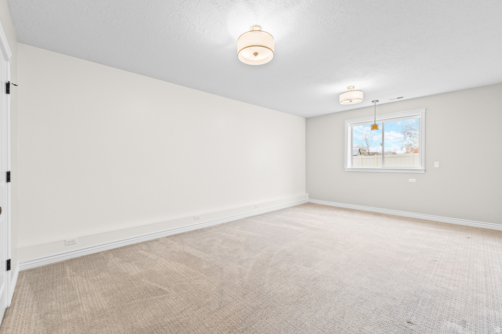 479 N 1375 E Layton, UT 84040