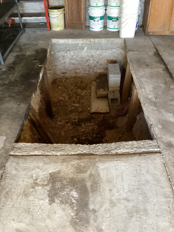 129 S GRANT ST Stockton, UT 84071