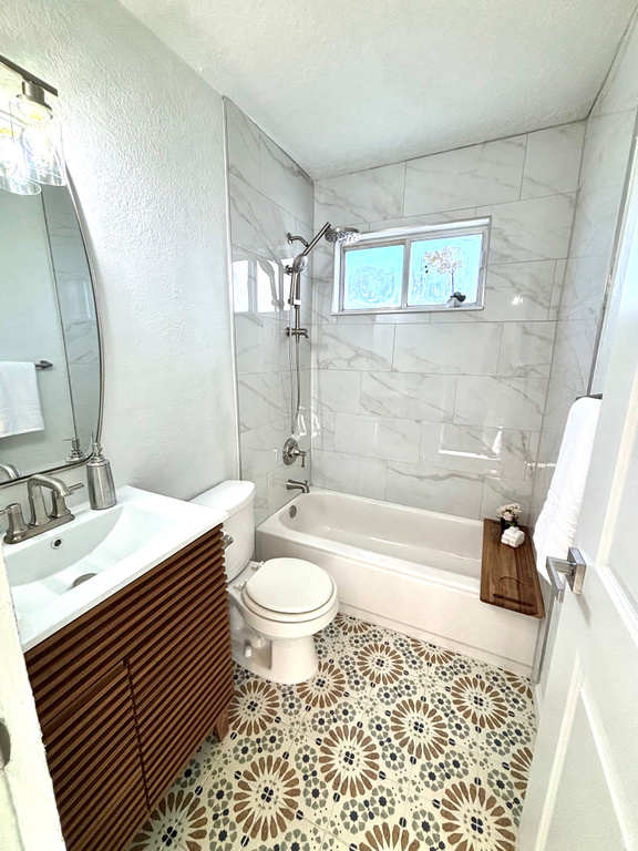 4903 S 4940 W Kearns, UT 84118