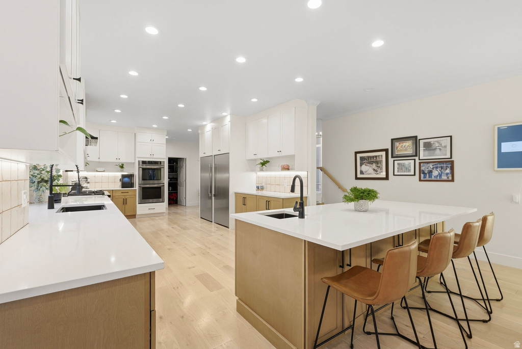 35 E LONE HOLLOW DR Sandy, UT 84092