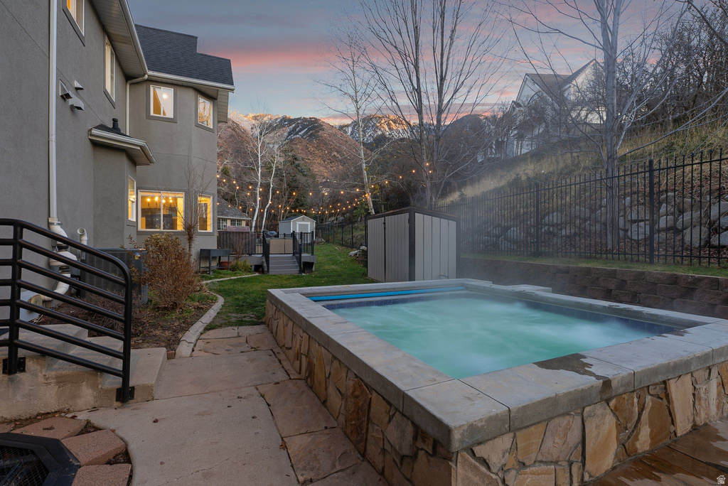 35 E LONE HOLLOW DR Sandy, UT 84092