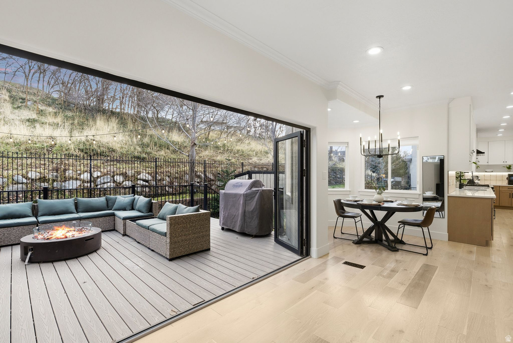 35 E LONE HOLLOW DR Sandy, UT 84092