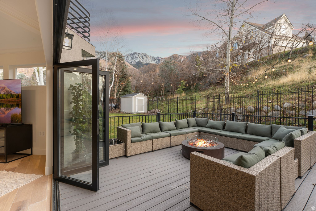 35 E LONE HOLLOW DR Sandy, UT 84092