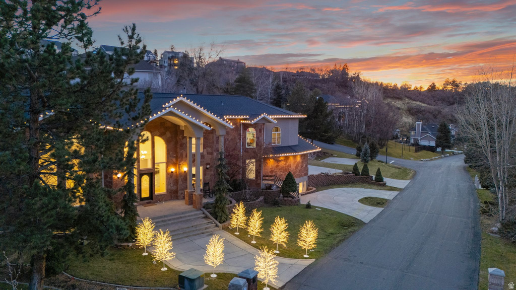 35 E LONE HOLLOW DR Sandy, UT 84092