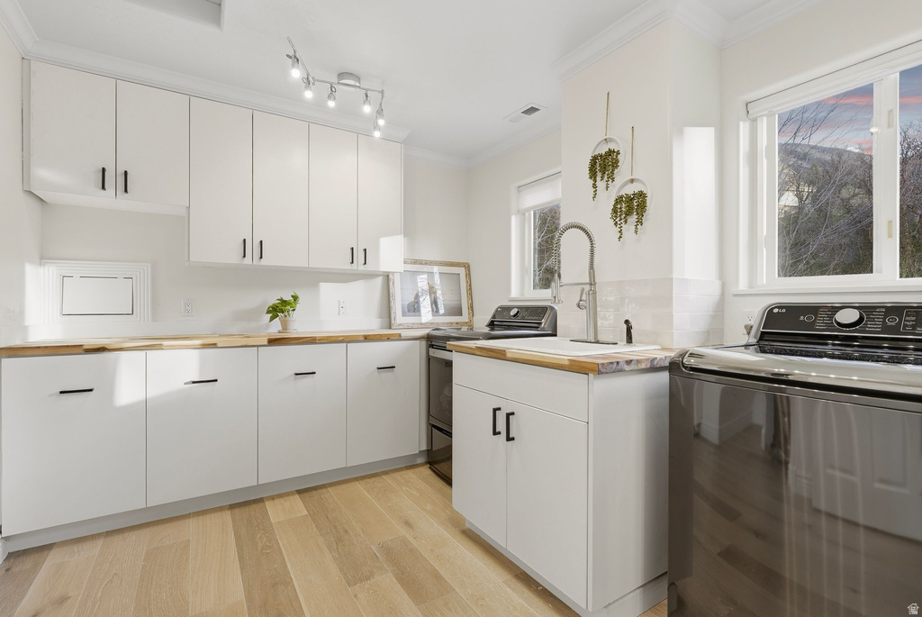 35 E LONE HOLLOW DR Sandy, UT 84092