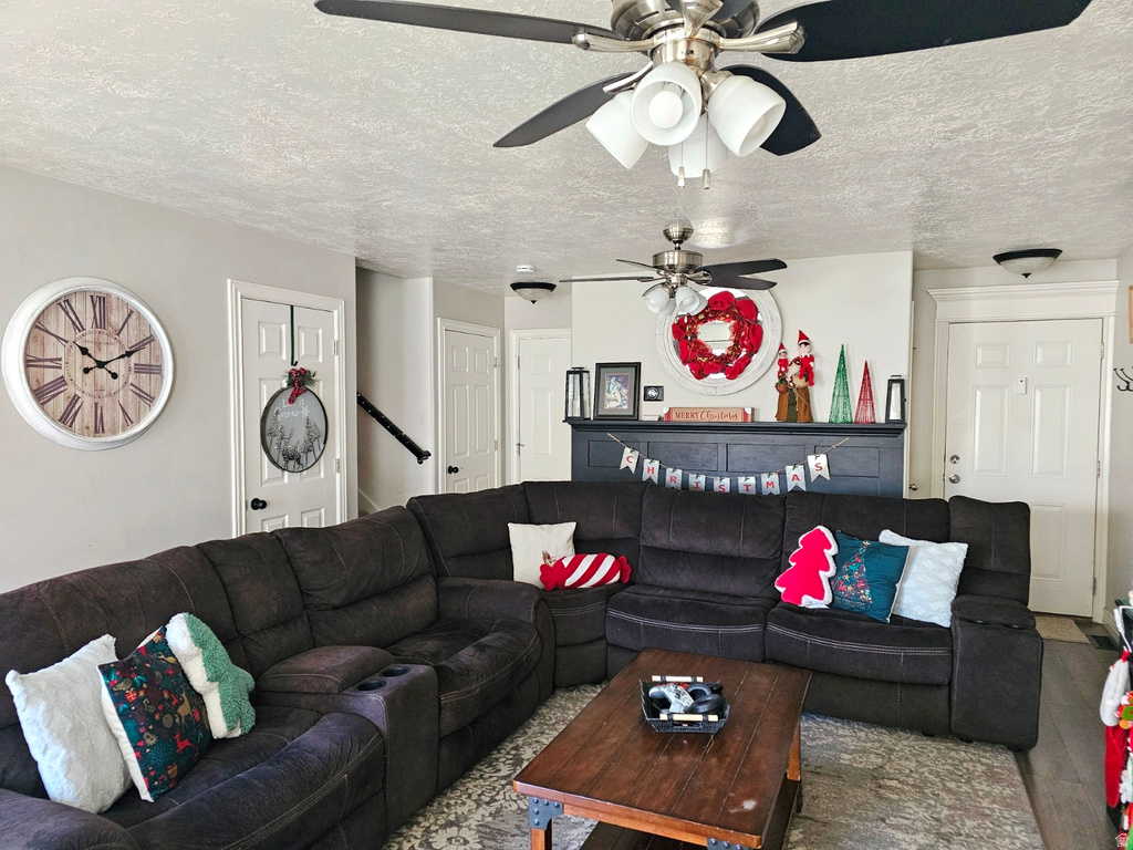 2007 N BELMONT DR Saratoga Springs, UT 84045