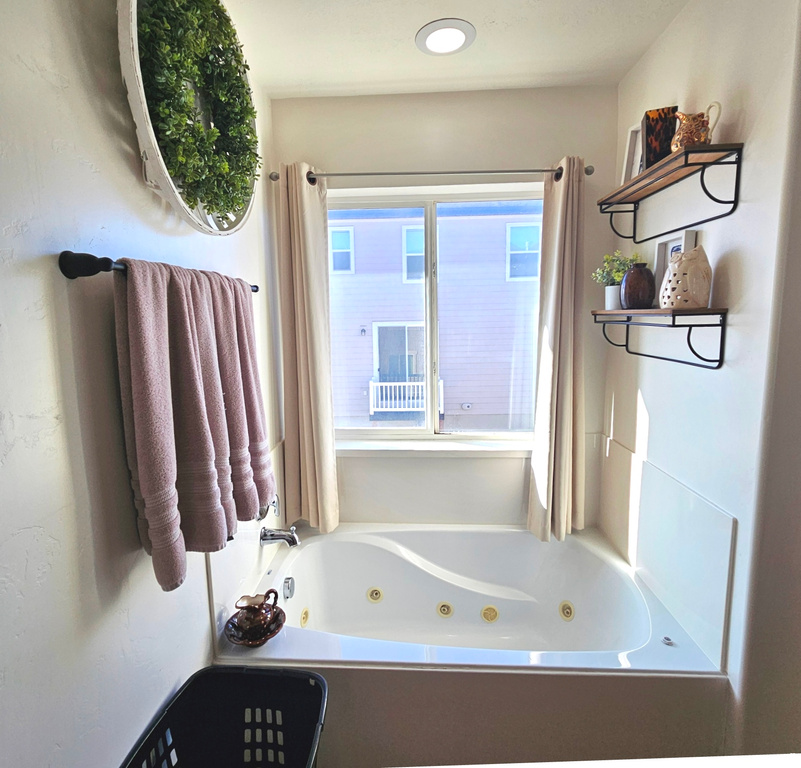 2007 N BELMONT DR Saratoga Springs, UT 84045