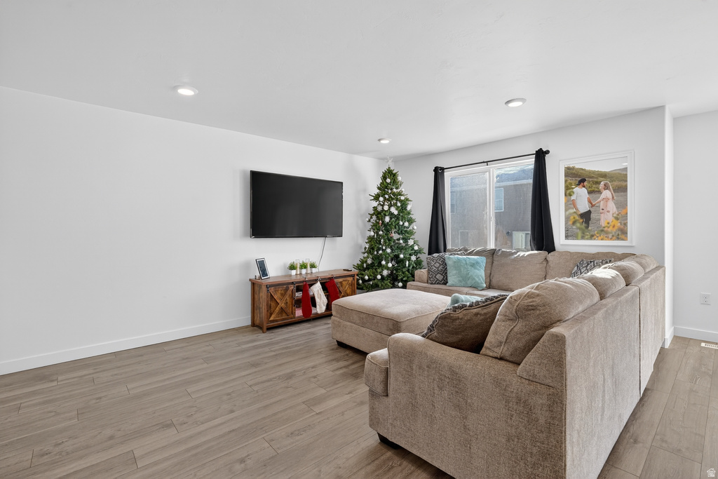 1760 E FALL ST Eagle Mountain, UT 84005