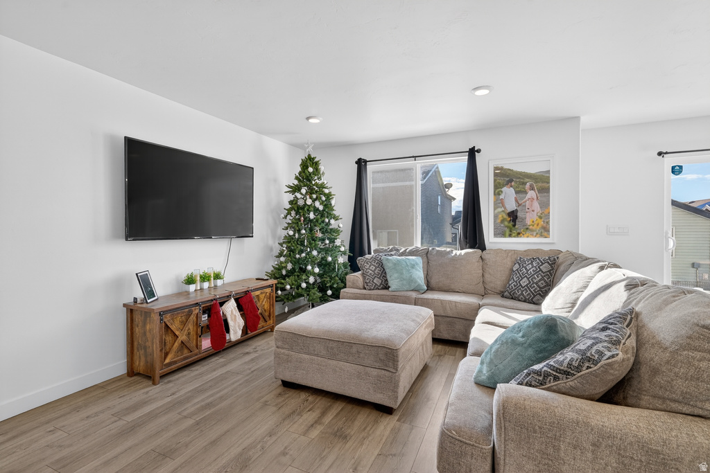 1760 E FALL ST Eagle Mountain, UT 84005