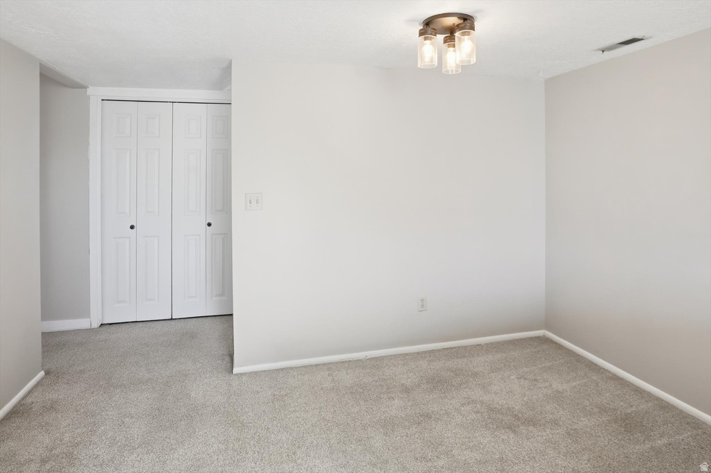 4647 S 3900 W Roy, UT 84067