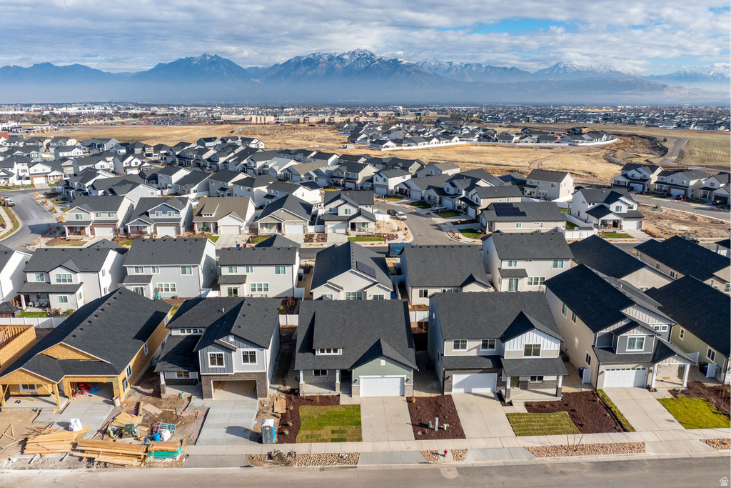 12007 S MOUNT MORAN WAY #605 Herriman, UT 84096