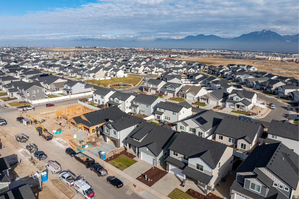 12007 S MOUNT MORAN WAY #605 Herriman, UT 84096