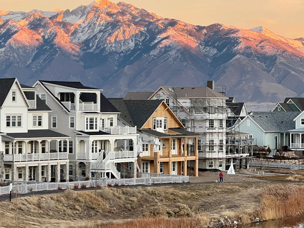 11048 S PADDLE BOARD WAY #3-332 South Jordan, UT 84009