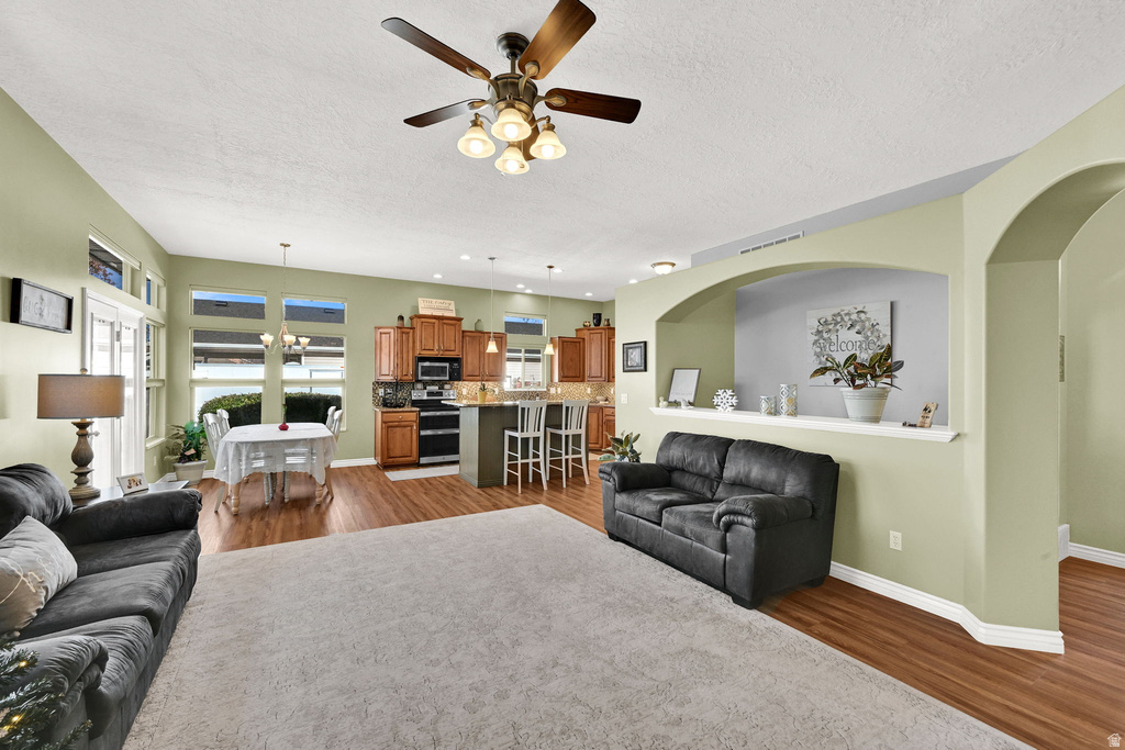 587 N 2625 W West Point, UT 84015